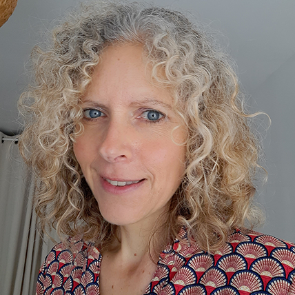 isabelle-fevrier-notre-clientele-creative-frisstyle-therapeute-energetique-geobiologue-energeticienne-terre-energie