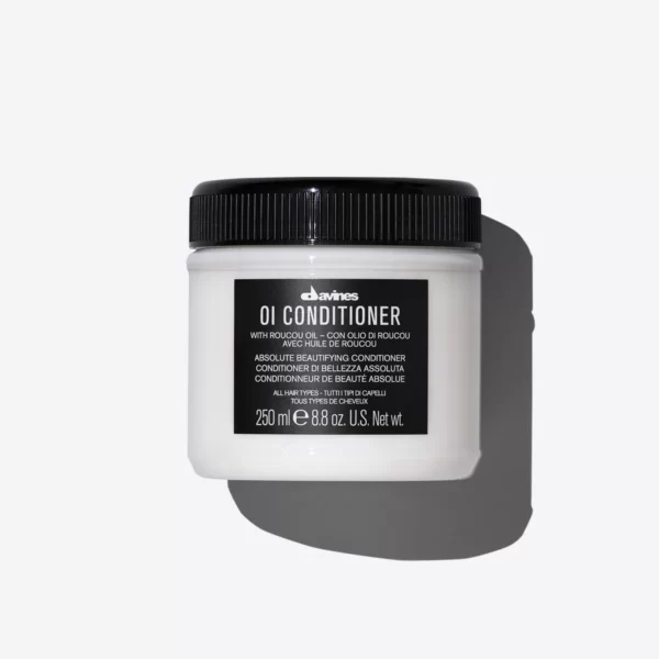 Davines, Gamme Oi, Conditioner, Conditionneur, Soin démêlant tous type de cheveux, Boutique, Coiffure Naturelle, Produits Écologiques, Frisstyle, Montpellier, Tendance, Nature, Colorations Végétales, Coiffure Énergétique, Coiffure Mnémoénergétique, Coiffure Consciente, Soin, Beauté, Cheveux, Meilleur Salon De Coiffure, Meilleur Coiffeur Bio, Hérault